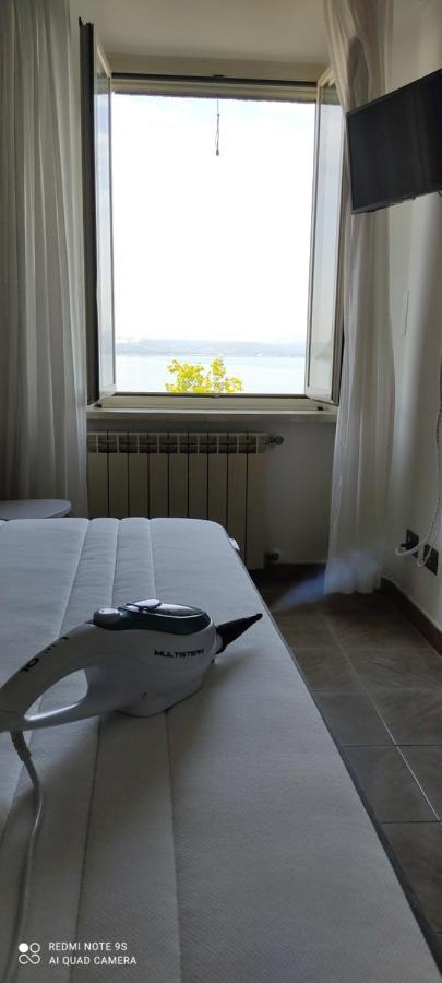 Iride Sul Lago 1 Via Principessa Jolanda 10-Piazza Del Molo Anguillara Sabazia Ngoại thất bức ảnh